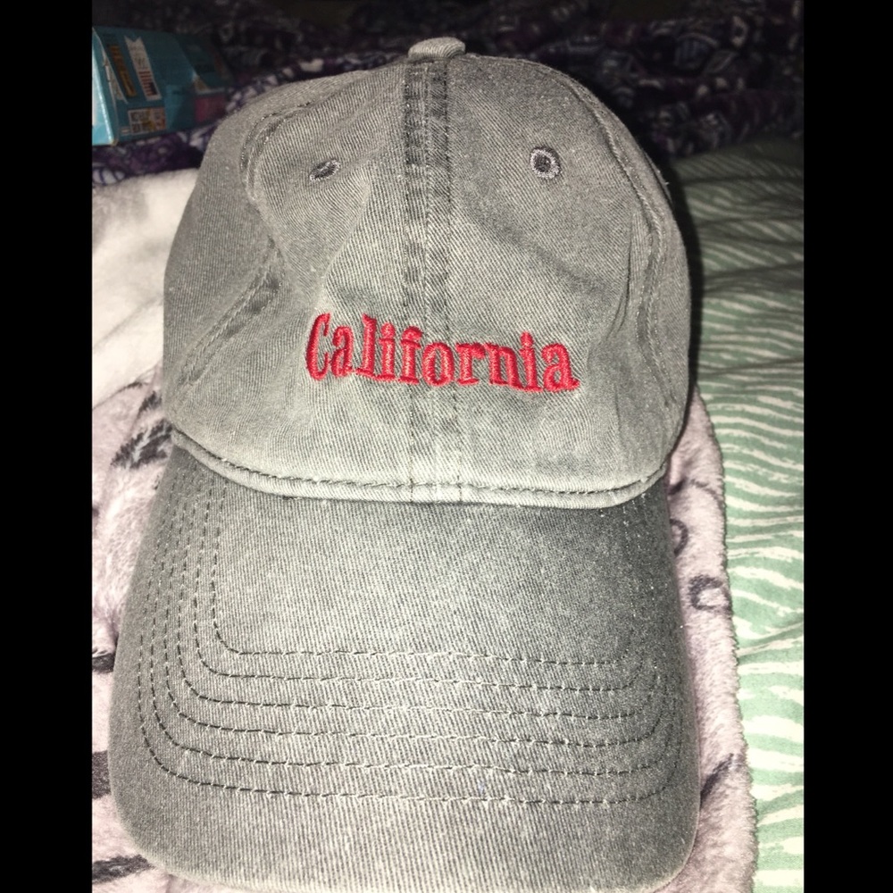 Brandy Melville gray ball cap